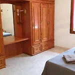 Janas فيلة *