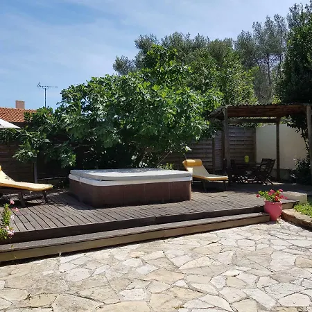 Janas Vila *